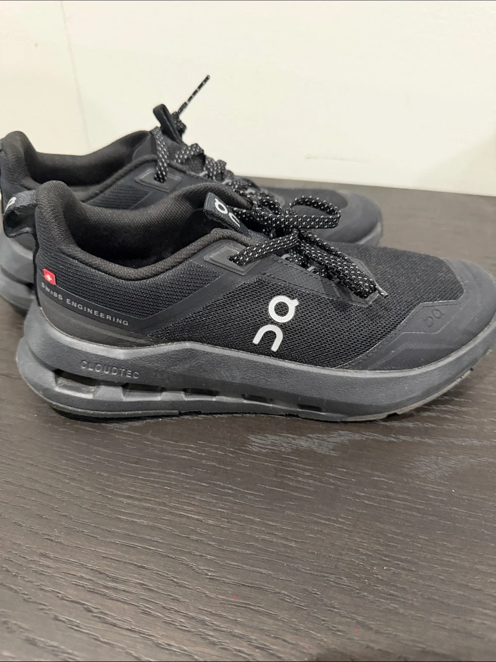 On Running youth Black Athletic CloudTec Lace-Up Sneakers